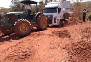 Na seca, problemas de logística no Vale do Araguaia são atoleiros na areia