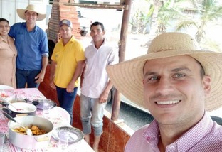 Pecuarista mostra a “panha” de boiada gorda para o abate em Rondônia