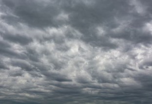Nuvens carregadas são esperadas no Paraná. Saiba os detalhes