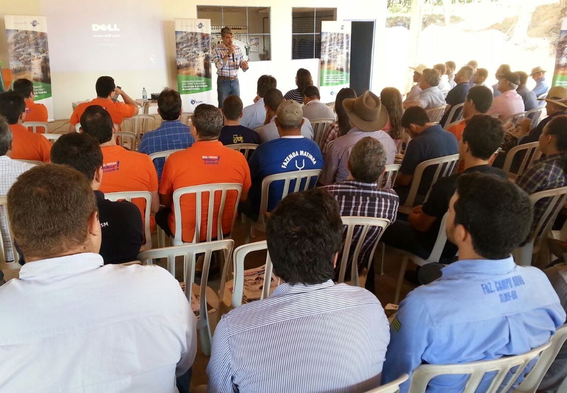 Pecuaristas marcam presença no Dia de Campo da Fazenda Combuco, em Israelândia-GO