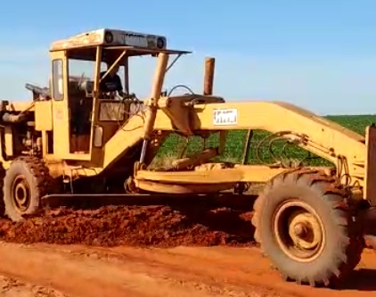 Pecuaristas da região do Xingu, no MT, se unem para reformar estradas de terra