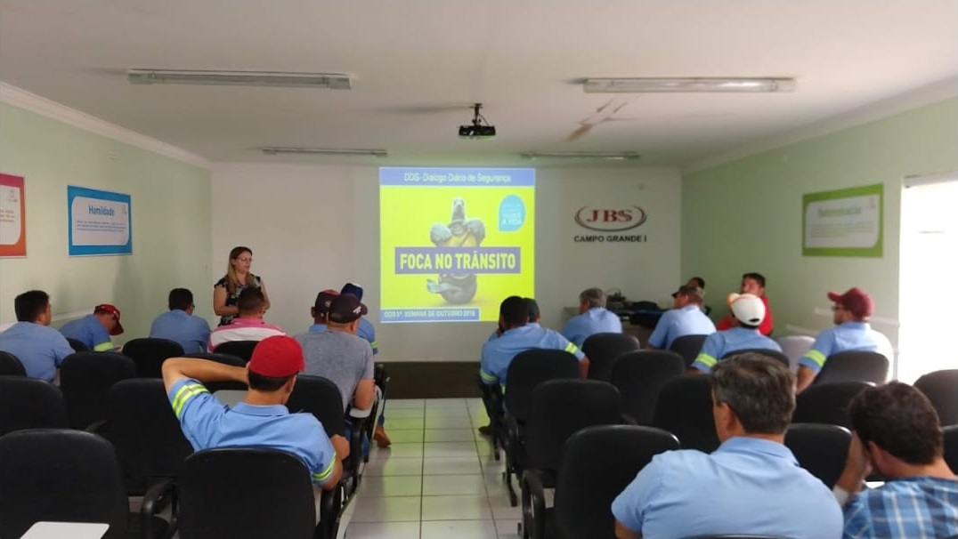 Treinamentos de motoristas garantem bem-estar no transporte de gado