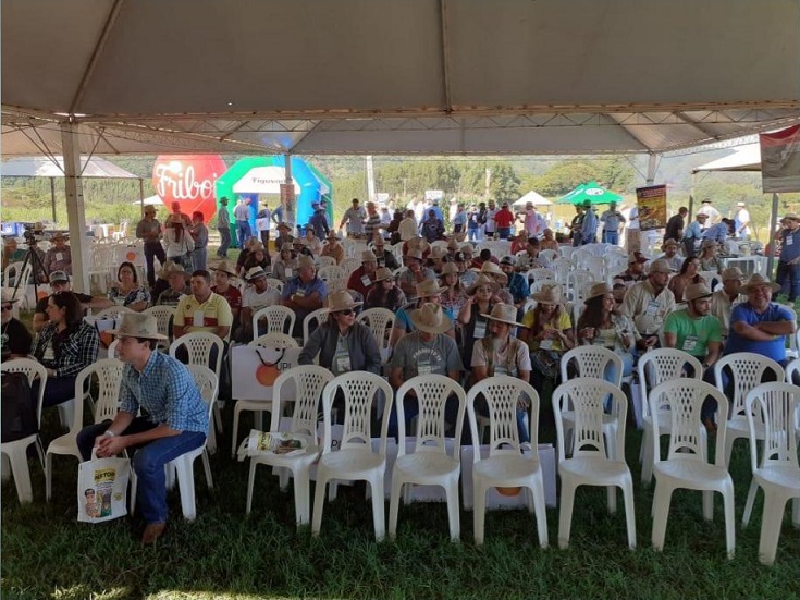 Dia de Campo da Estância Lívia reuniu mais de 400 pessoas no sábado, 07