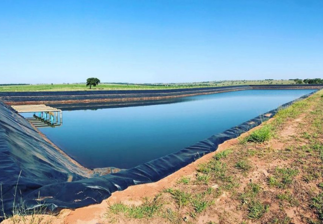 Quais os cuidados que se deve ter com os reservatórios da fazenda