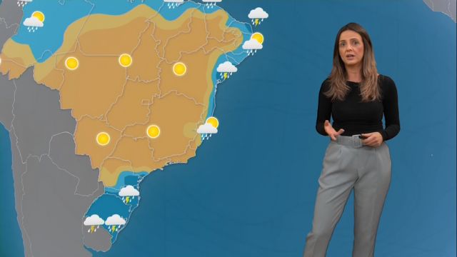 Granizo cai em áreas de pasto no Rio Grande do Sul