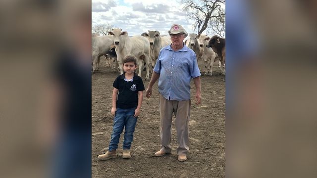 O filho mais novo de Liliane, Gabriel, junto do sogro da produtora, Fábio Queiroz. Foto: Divulgação