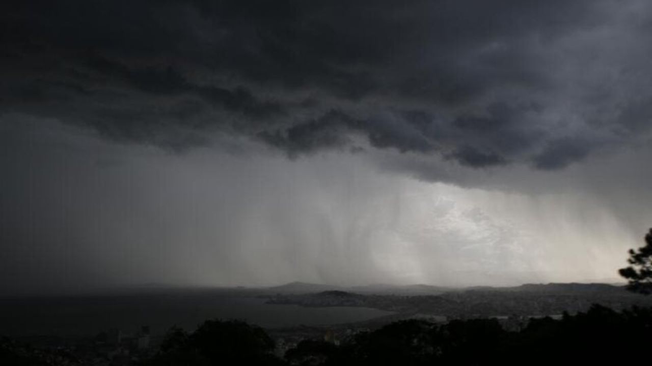 Ciclone extratropical traz muita chuva em áreas de pasto. Saiba onde mais deve cair água